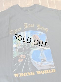 画像2: [Mサイズラス1] THREE KNEE DEEP - Wrong World Tシャツ [Tシャツ]