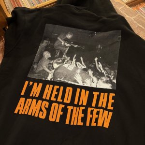 画像2: STRIFE - Arms Of The Few Hoodie (黒 / グレー) [パーカー]